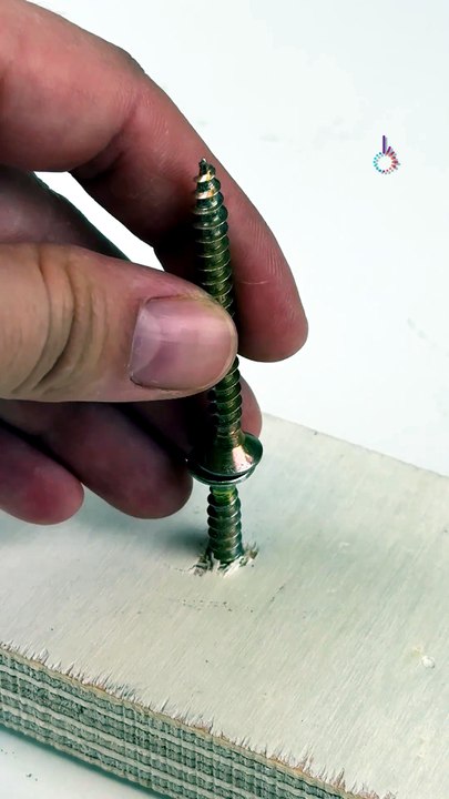 A smart DIY screw hack using nail polish🛠️