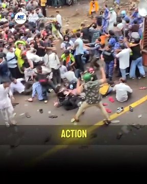 Download 🚨 Jantar Mantar Protest Turns Violent After Clash Between Students and Delhi Police A major confrontation broke out at Jantar Mantar, New Delhi, on 20 July after a student protest escalated into violence. Videos circulating online show Delhi Pol