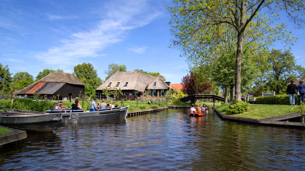 Is Giethoorn the Netherlands’ Most Peaceful Village?