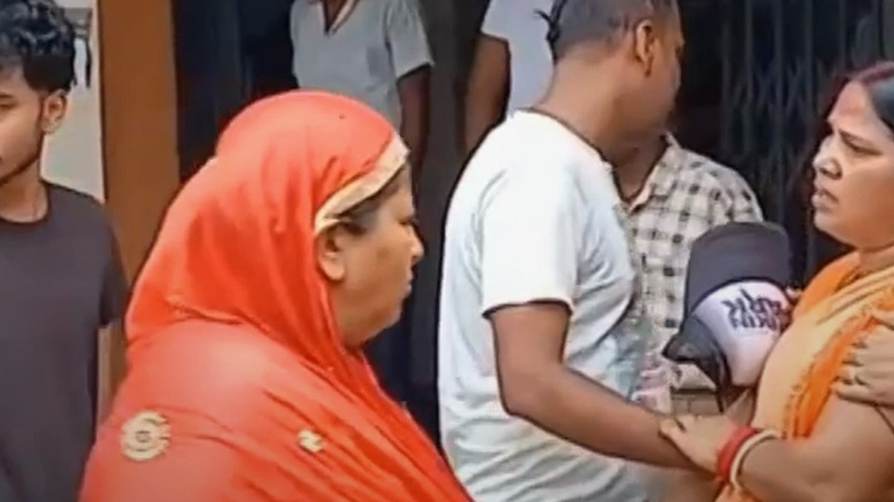 झारखंड में रथयात्रा का रथ हटाते समय करंट से दो छात्रों की दर्दनाक मौत