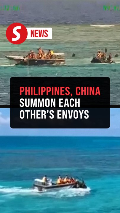 Philippine, Chinese naval crews ram boats, swing paddles at each other in South China Sea