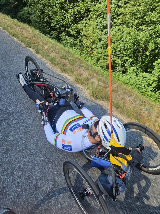 Double arrivée à l'Alpe d'Huez : "Une super mise en valeur du territoire" pour le paracycliste isérois Florian Jouanny