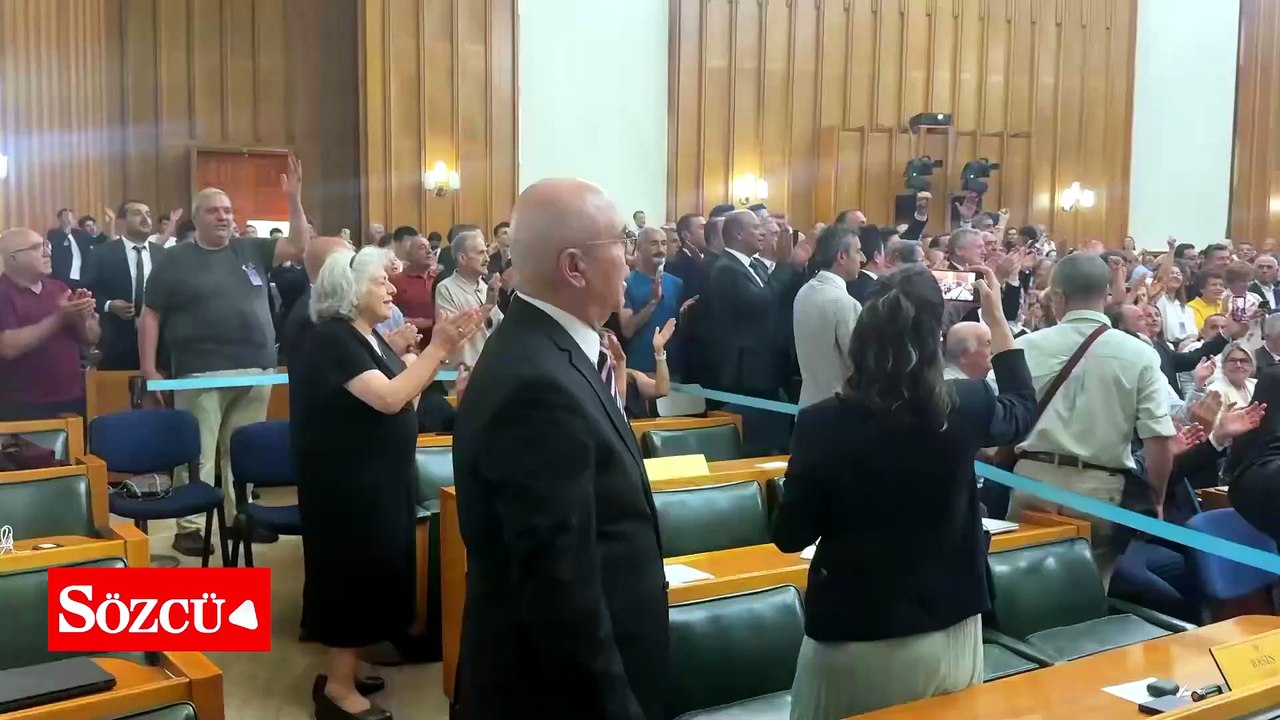 CHP'de tarihi konuşma coşkusu