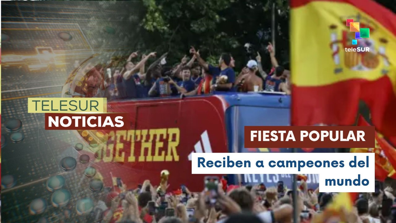La selección española aterrizó en Madrid con la copa del mundial