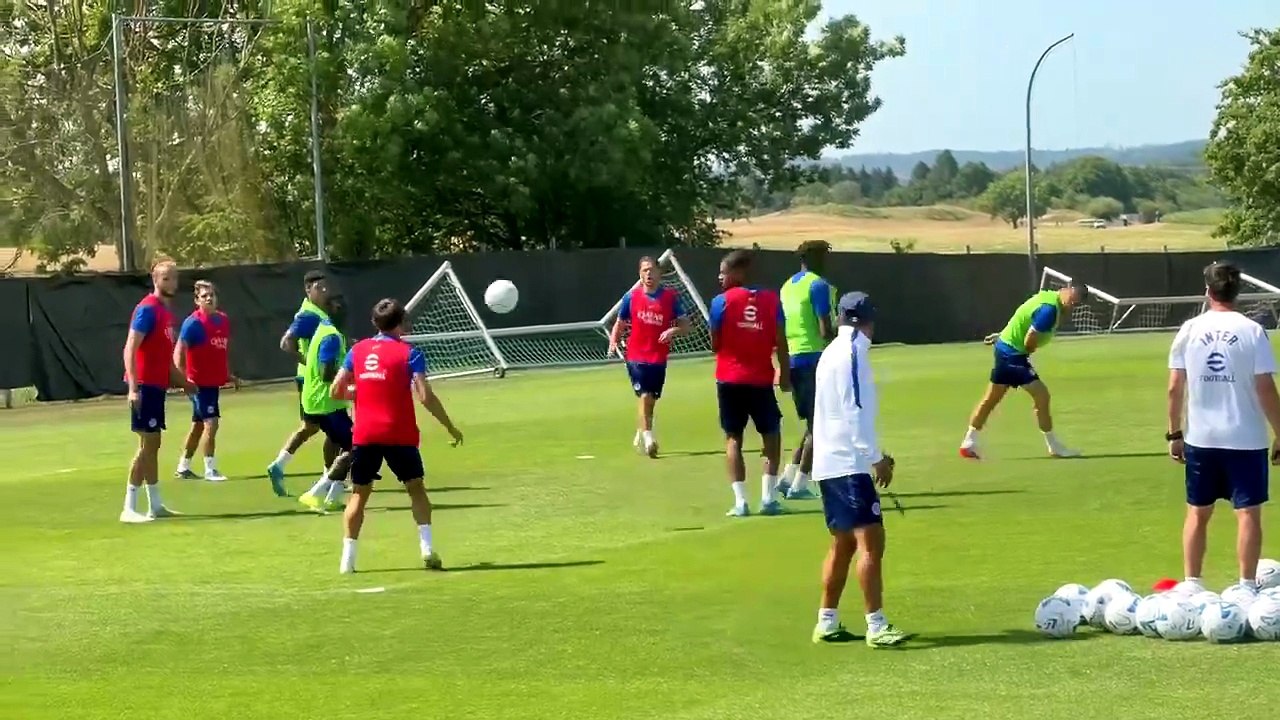 VIDEO FCIN1908 / Inter, esercitazioni sul possesso palla: in campo anche... Kolarov