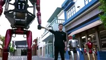 Piloto entra no ROBÔ GIGANTE que TRANSFORMA e QUEBRA PAREDES!  Unitree GD01 a partir de US$ 650 mil!