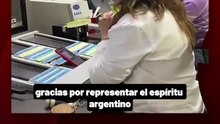 Emotiva bienvenida en el aire: la voz de una controladora aérea en la provincia de Córdoba hizo vibrar al vuelo de la Selección.