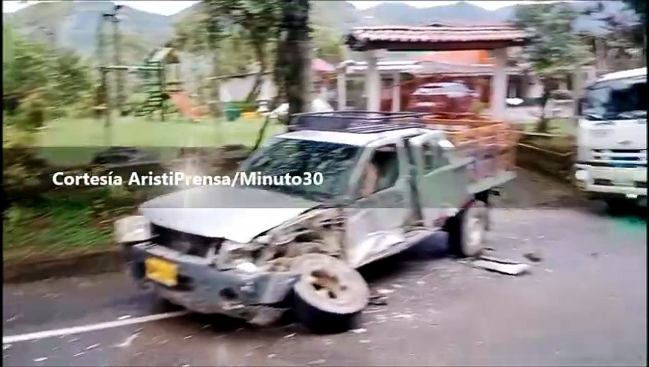 Grave accidente múltiple en la autopista Medellín-Bogotá, por Cocorná