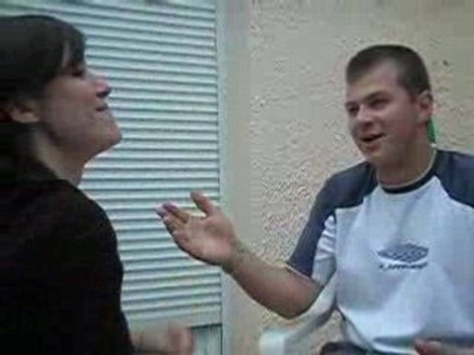 Concours de claques. John VS Moi