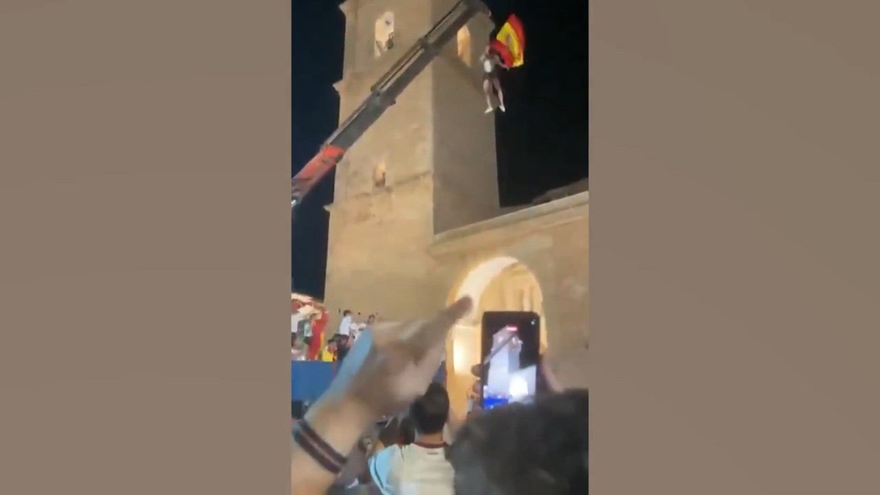 Spain celebrations go wild