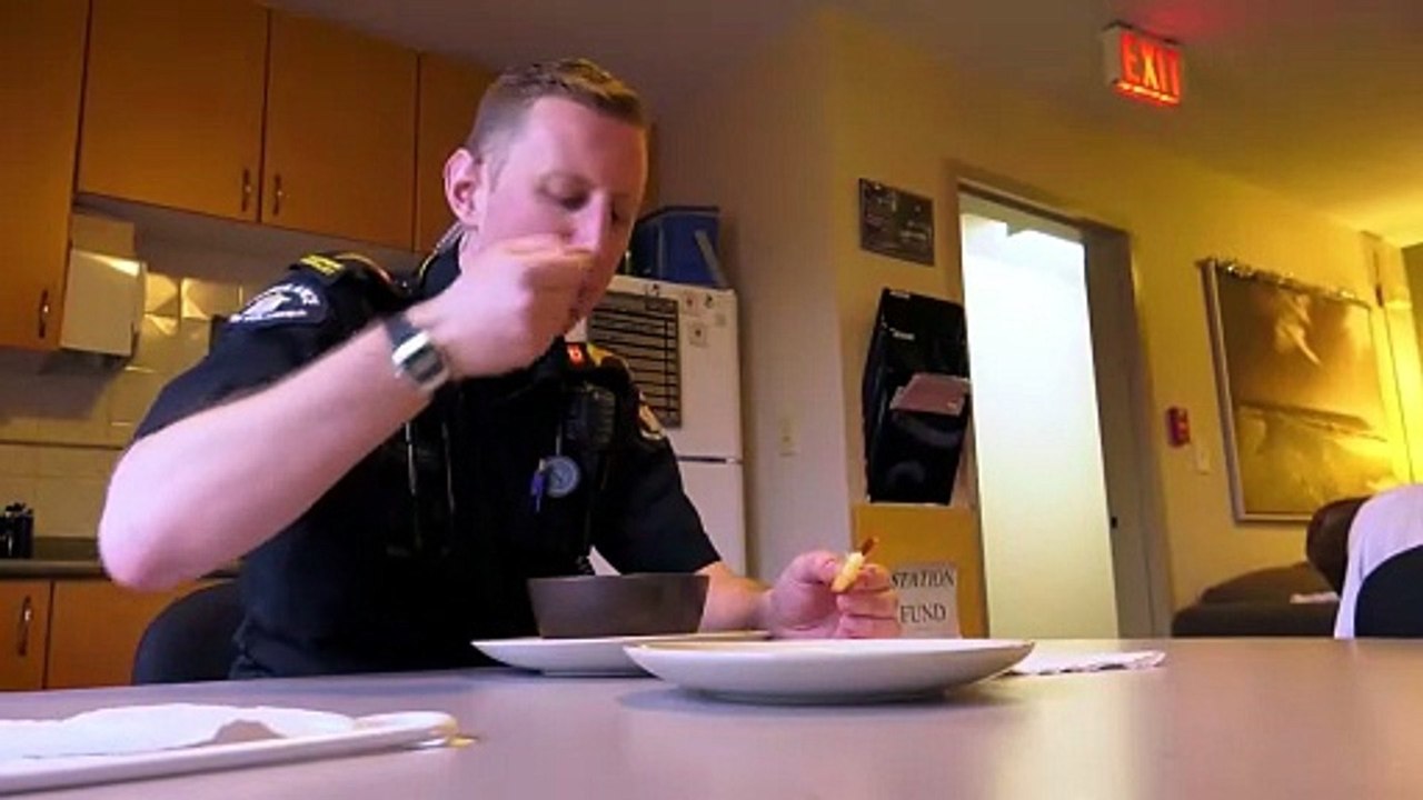Paramedics Life on the Line S01E01