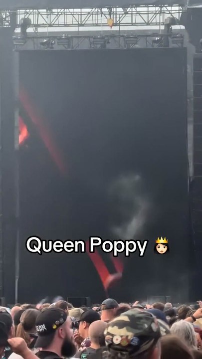 From Metal Riffs to Melodic Vocals: Poppy Live