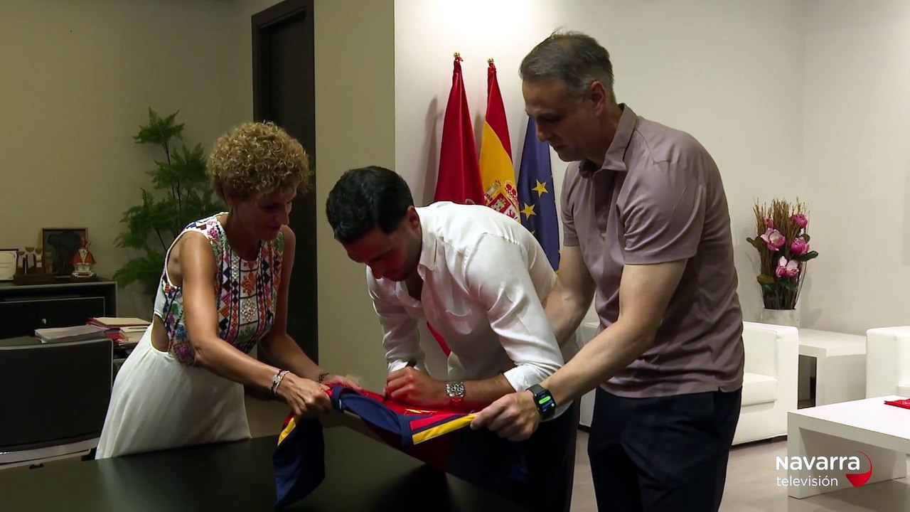 La dedicatoria de Merino y López Vallejo a Navarra