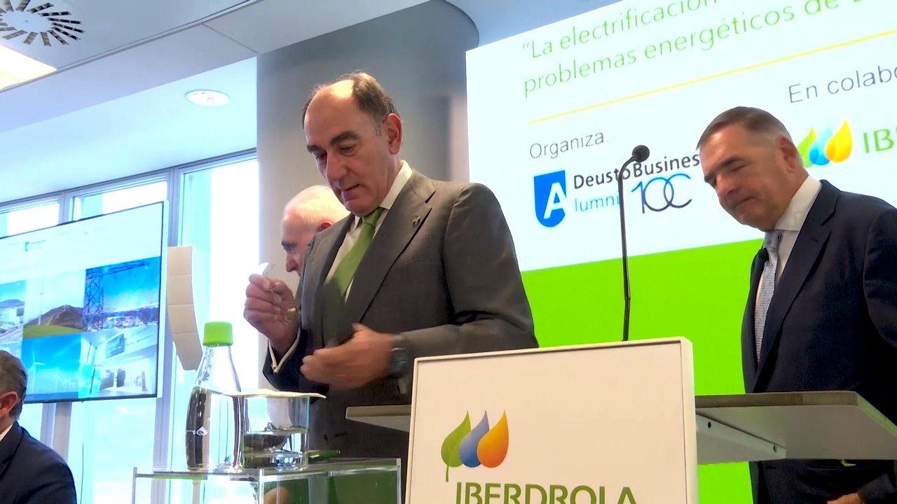 Iberdrola compra Caruna y entra en el negocio de redes en Finlandia