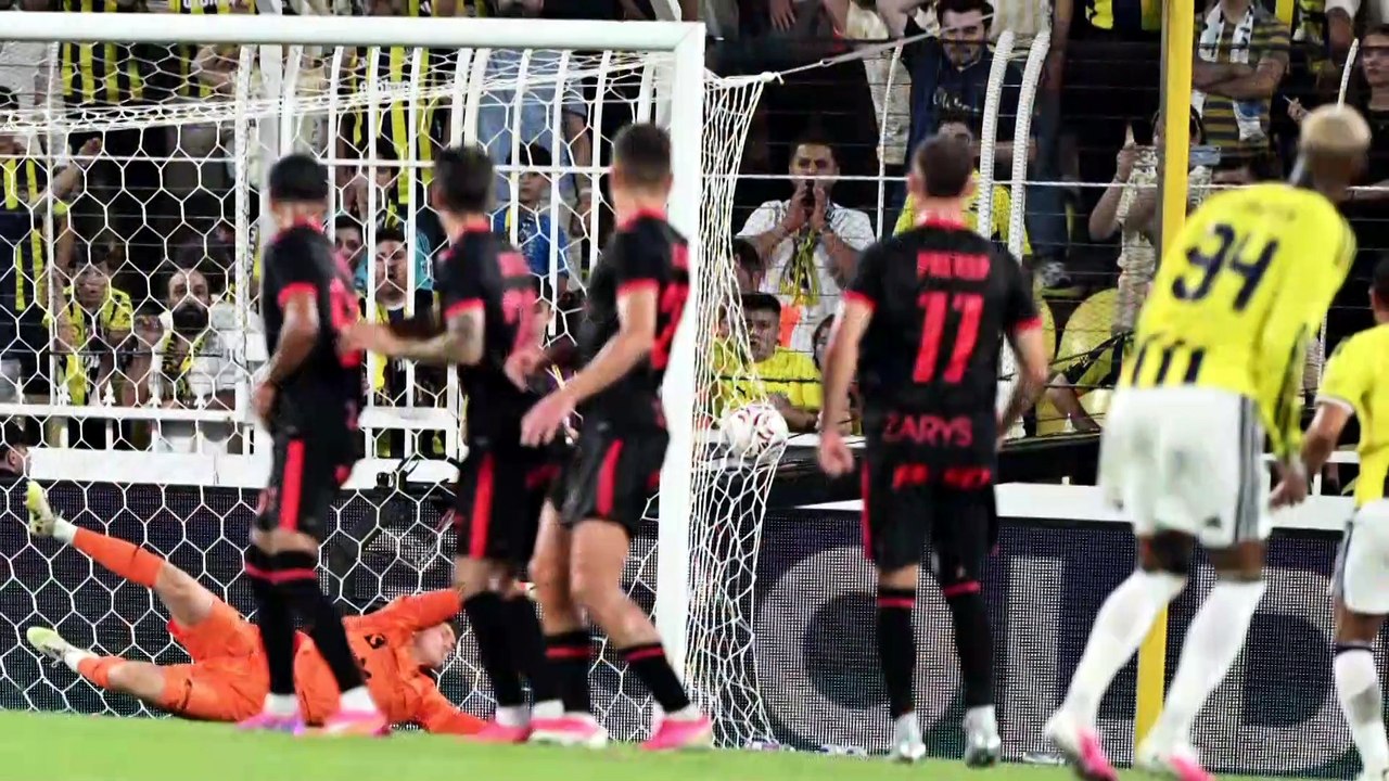Fenerbahçe - Gornik Zabrze maçında sahne Talisca'nın!