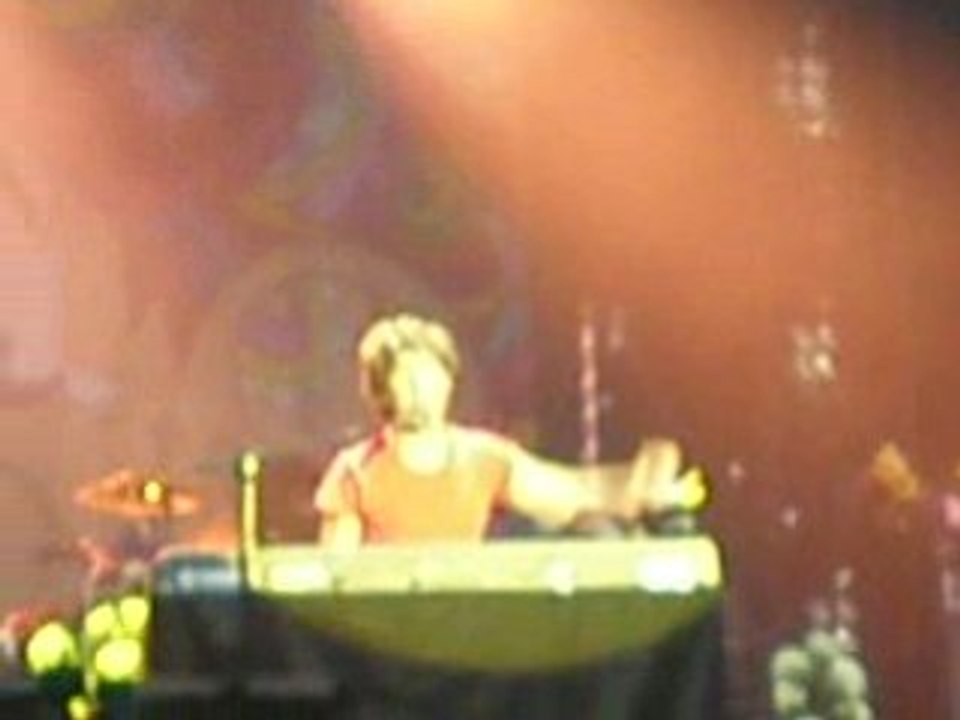 Mika - Billy Brown