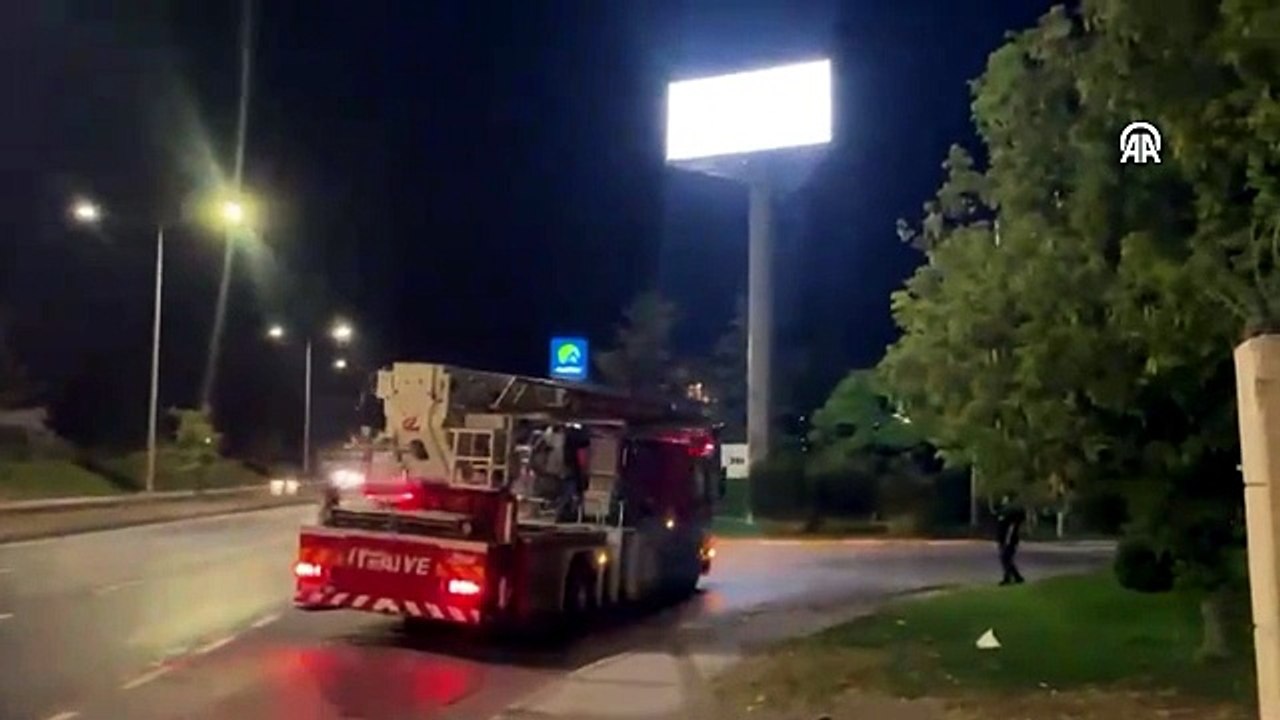Eskişehir'de TEI yerleşkesinde çıkan yangına müdahale ediliyor
