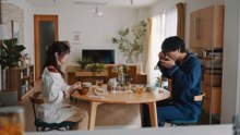 Umanai Onna wa Dame Desuka DINKs no Totsuki Tooka EP01