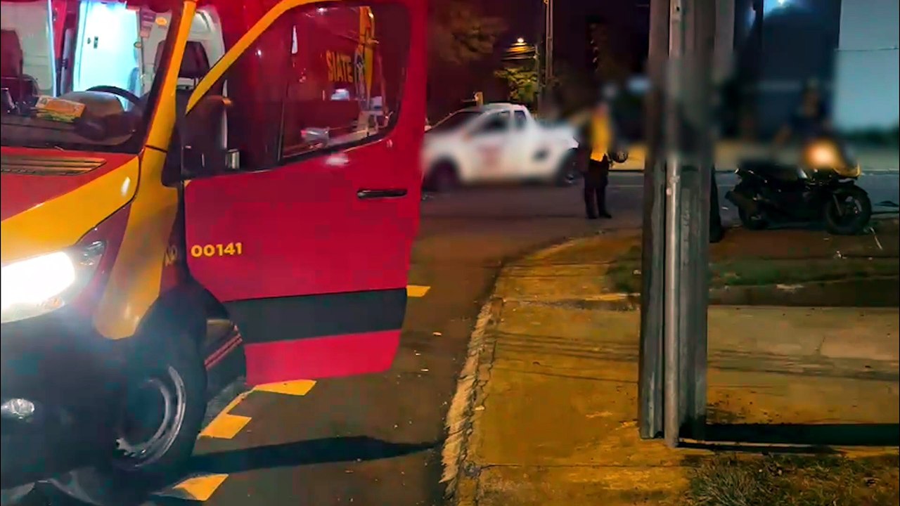 Acidente entre Montana e duas motos deixa motociclista ferido no Jardim Alvorada