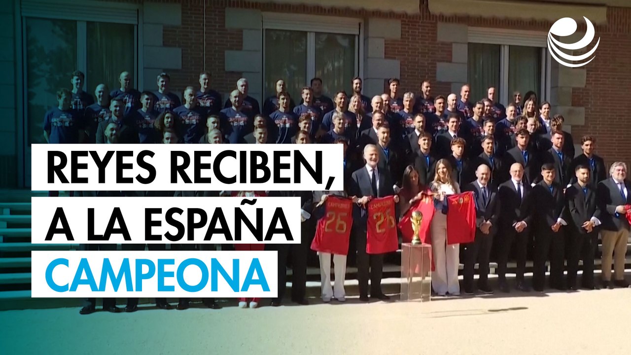 Los reyes reciben a la España campeona