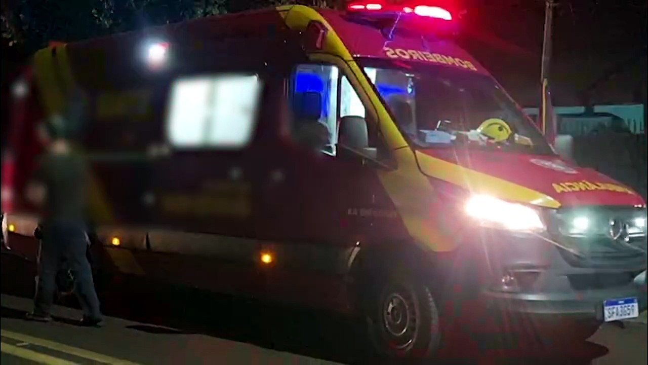 Homem fratura tornozelo em acidente no Floresta