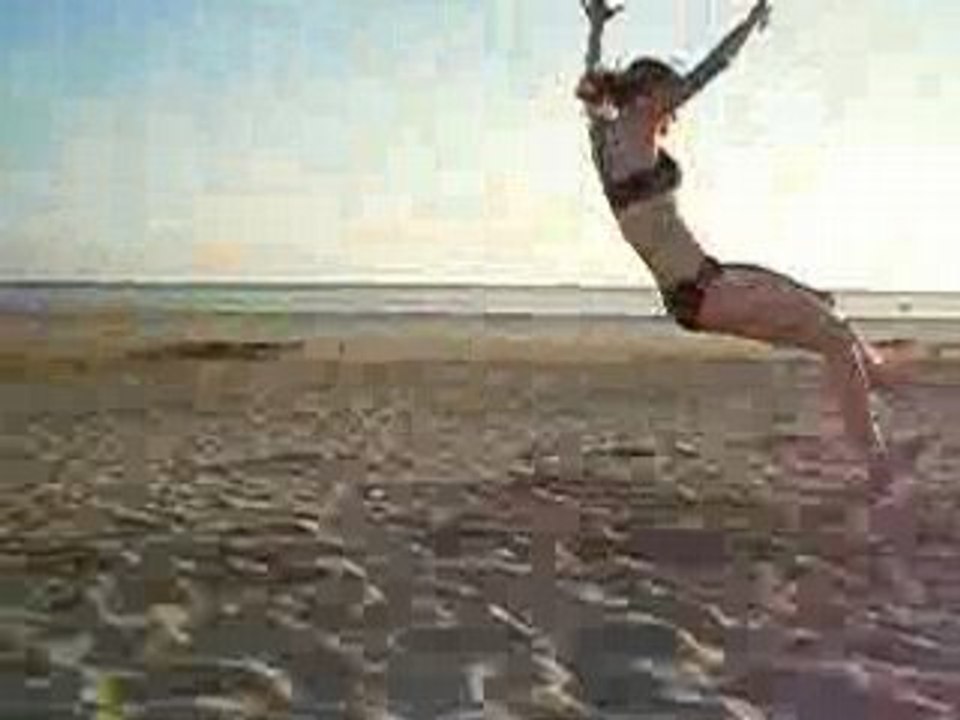 Claire saute en longueur à Royan