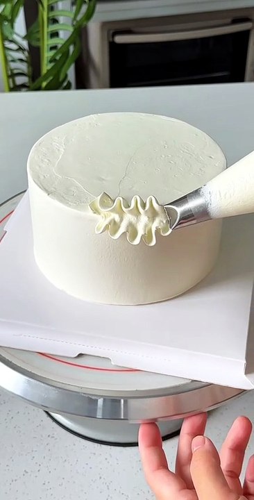 Beautiful birthday Cake Making And Luxury Design