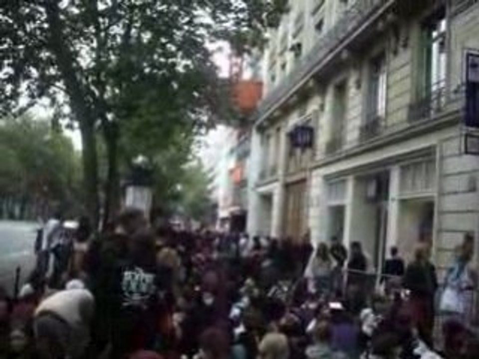 concert Miyavi dans la file d'atente