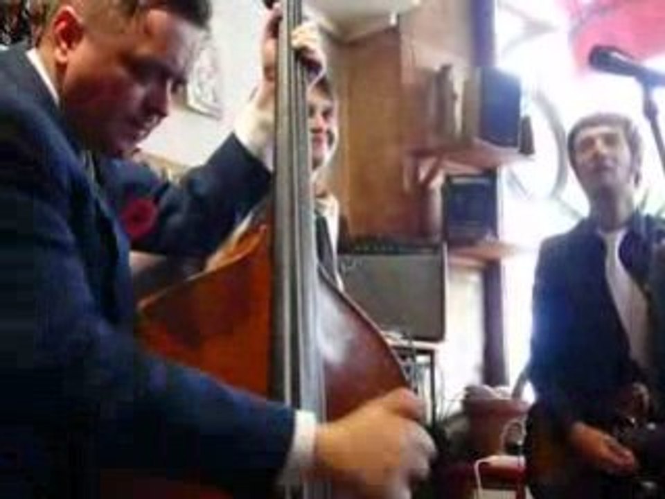 (i'm gonna) sit right down and cry over you