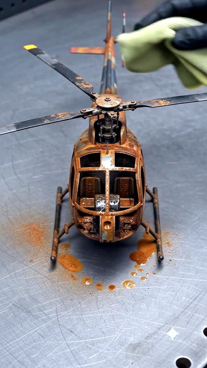 Helicopter_restoration_on_workbench #restoration