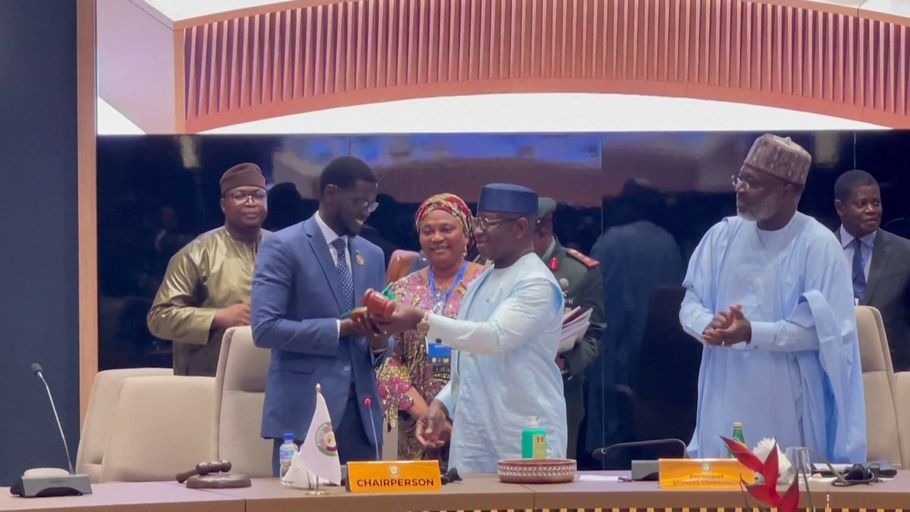 West African leaders stress unity, regional cooperation at ECOWAS summit