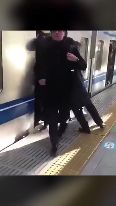 Famous Oshiya (train pushers) In Tokyo, Japan 🚄🇯🇵