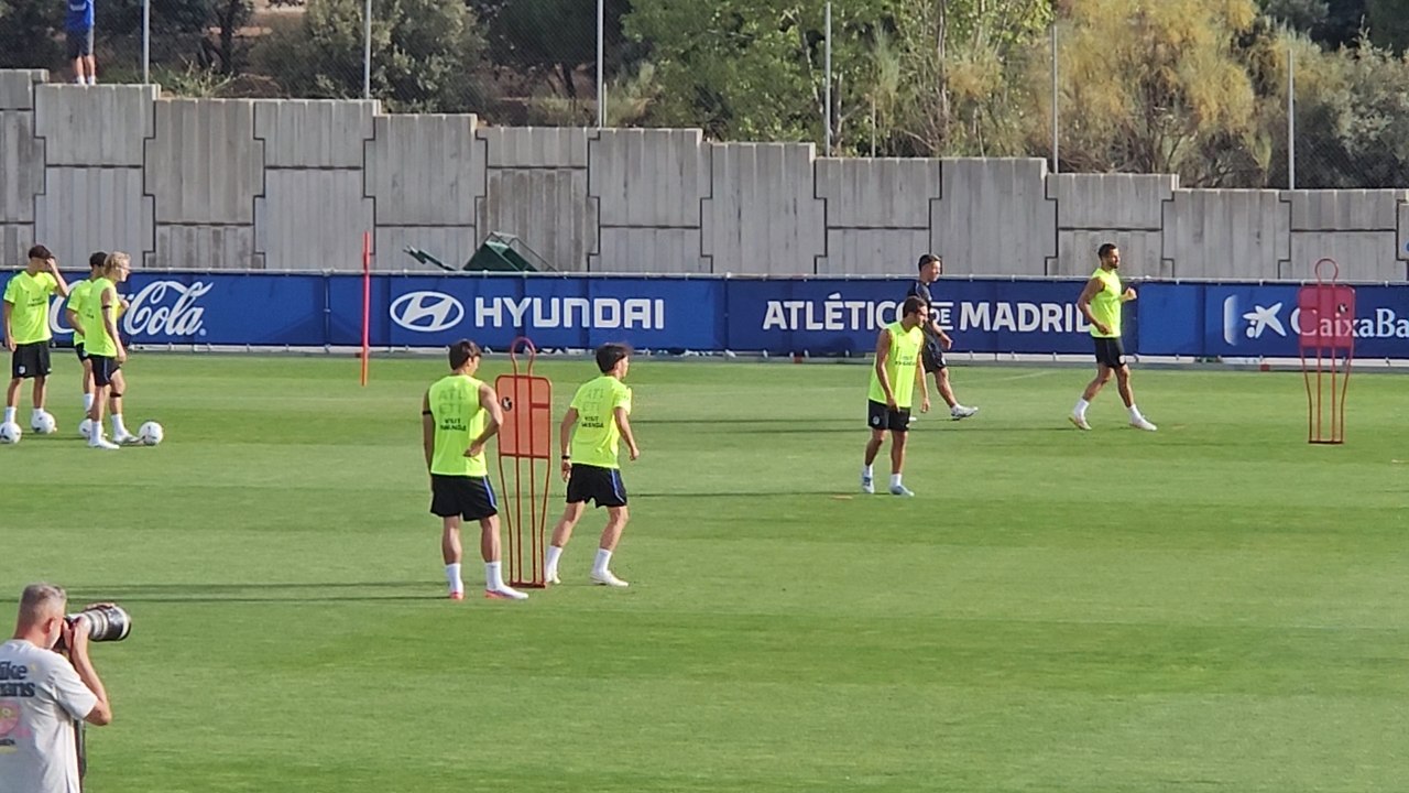 Villa, a pie de campo