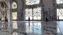 L'INTERIEUR de la Mosquée d'Abou Dhabi