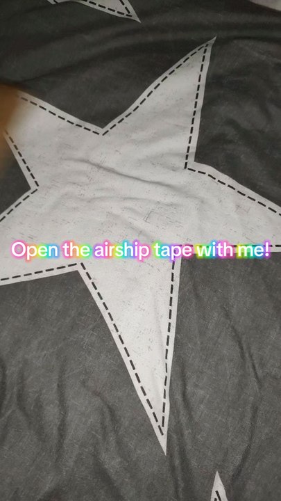 Open the teddy ruxpin airship tape with me! (From YT)