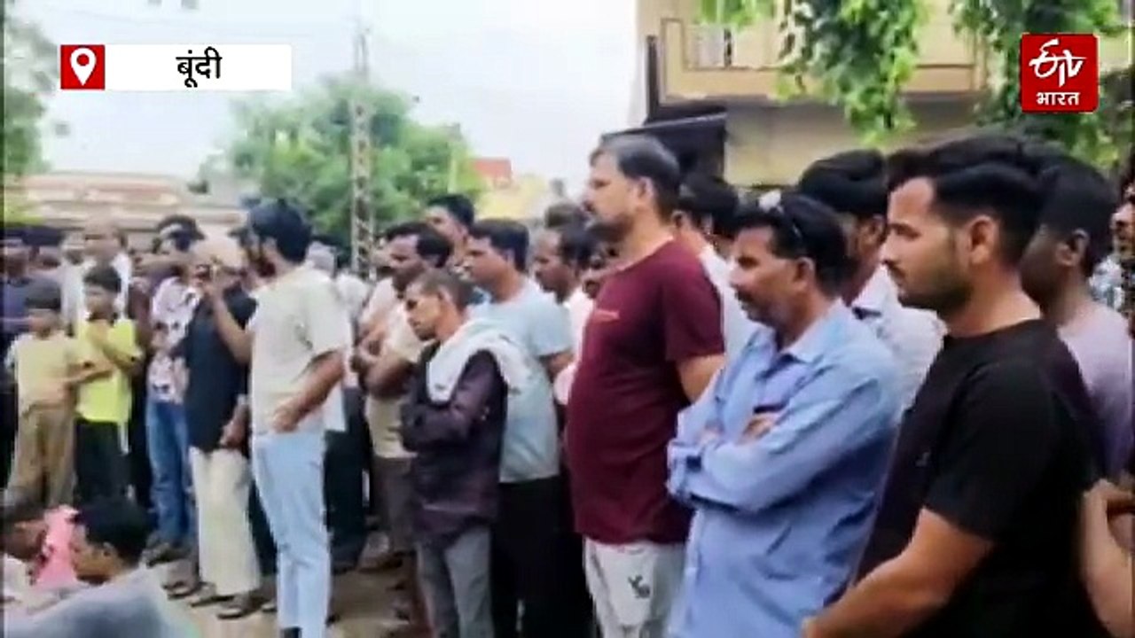 संदिग्ध ट्रांजेक्शन पर पूछताछ के बाद व्यापारी नाराज, बाजार बंद करके सड़क पर उतरे, पुलिस बोली- रुटीन प्रक्रिया है