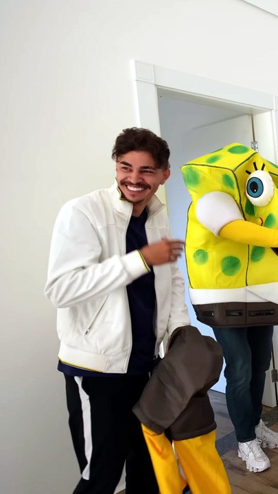 ACORDARAM ELE DE UM JEITO DIFERENTE