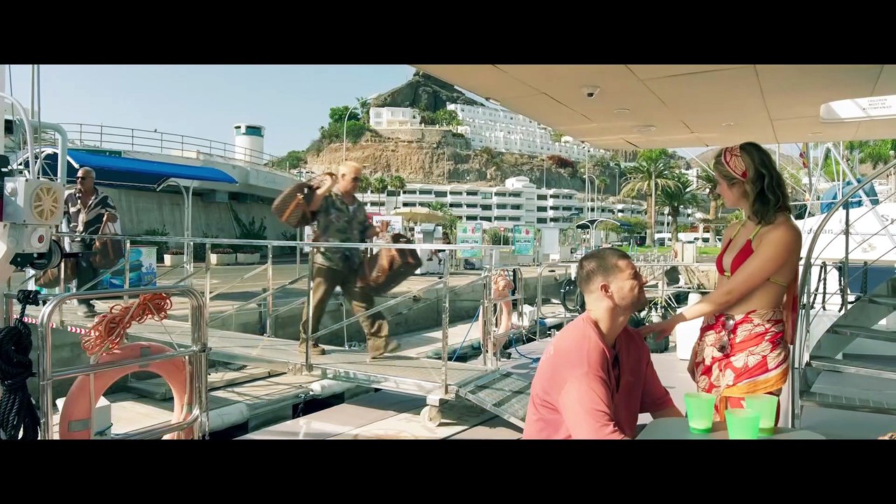 Above and Below - Bande-annonce #1 [VO|HD1080p]