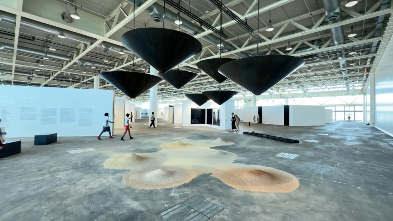 Boltshauser Architekten: Map of Clay / Swiss Ar...