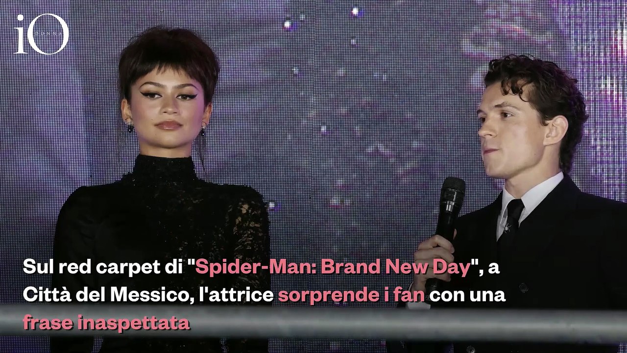 «Zendaya, vuoi sposarmi?» La risposta dell'attrice a un fan a Città del Messico: «È troppo tardi»