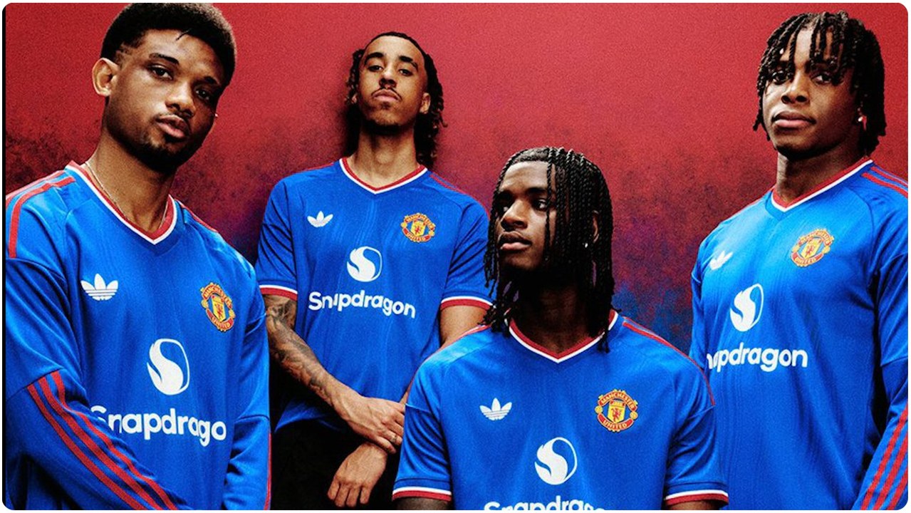¡Es bellísima! Está es la segunda equipación del Manchester United 