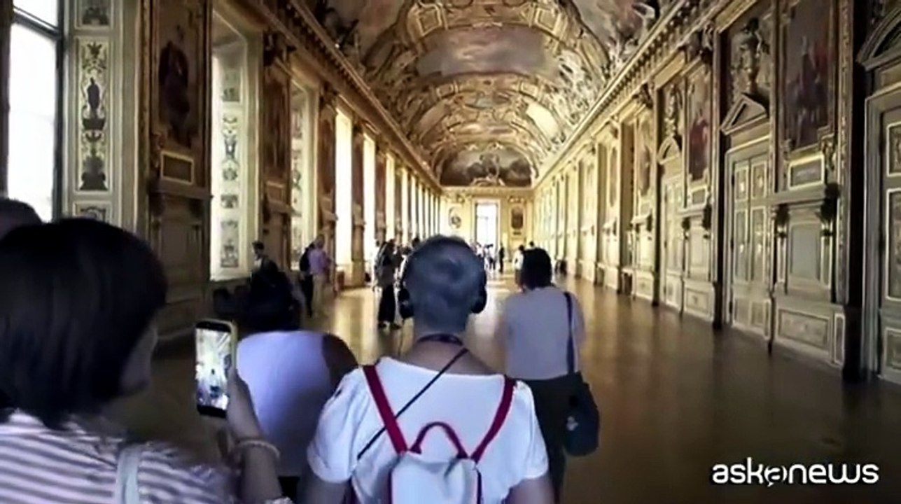 Louvre, la Galleria di Apollo riapre dopo il maxi-furto