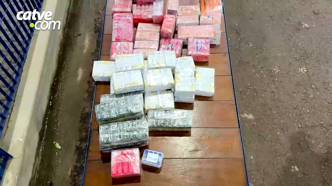 Mais de 5 mil emagrecedores são encontrados escondidos em carro na BR-277