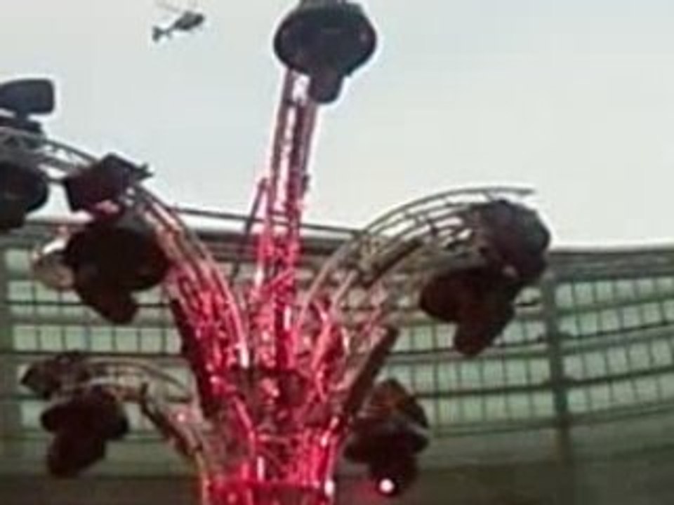 03) arrivée Cathy Guetta hélico