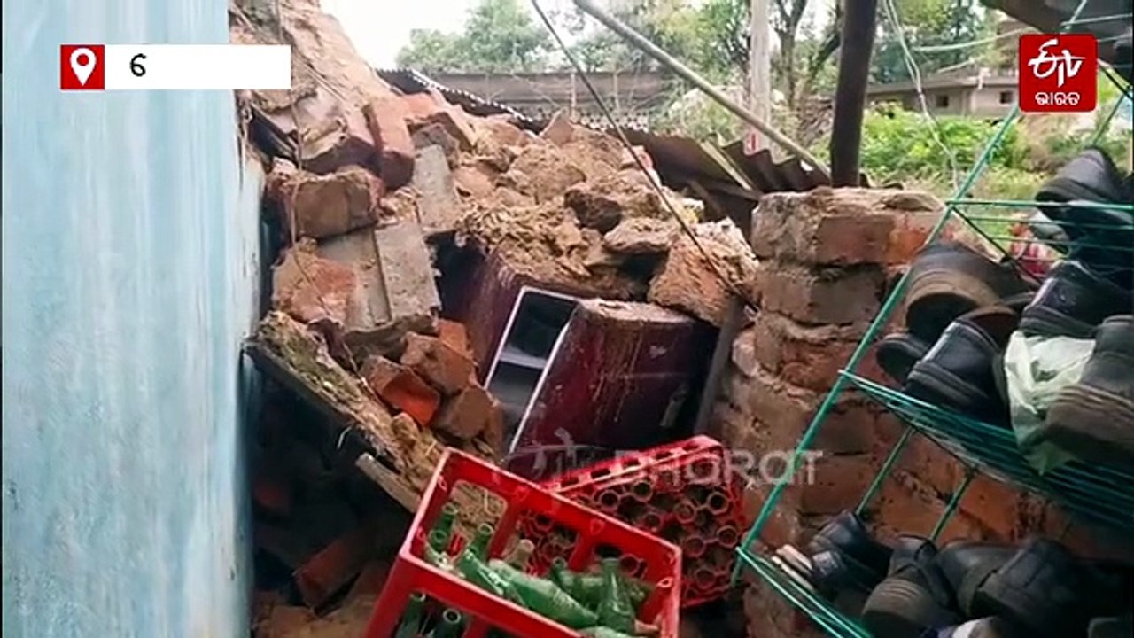 ଢେଙ୍କାନାଳରେ ବର୍ଷା ବିପର୍ଯ୍ୟୟ; ଲଗାଣ ବର୍ଷାରେ ଭୁଶୁଡିଲା ଘର, ଅଳ୍ପକେ ବର୍ତ୍ତିଲେ ଦୁଇ ପରିବାର