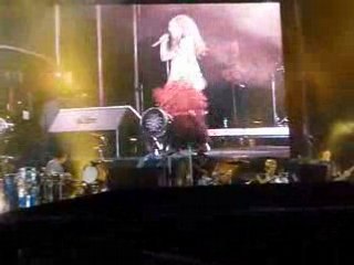 Shakira - Suerte (Rock In Rio Madrid)