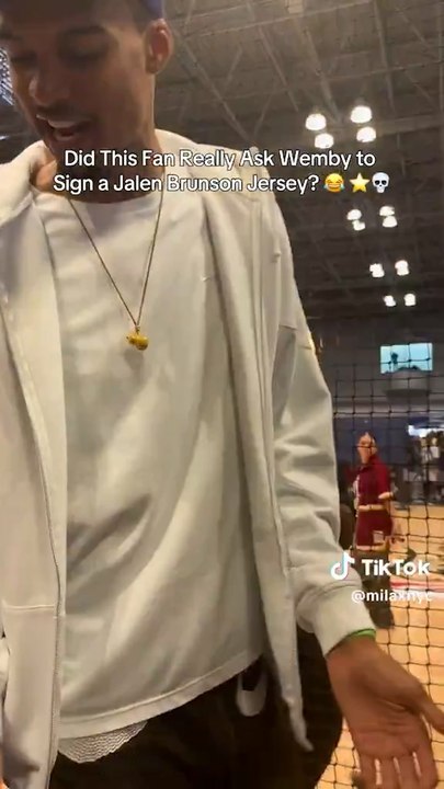 Wemby refuses to sign Brunson jersey at Fanatics Fest