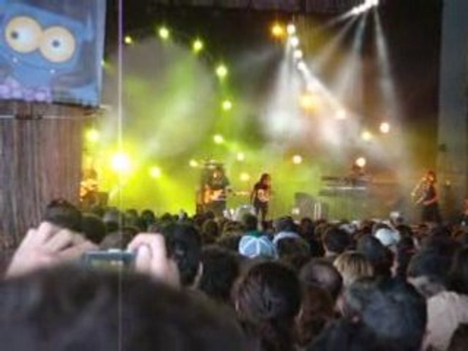 Asha-Fire on the mountain @solidays 2008