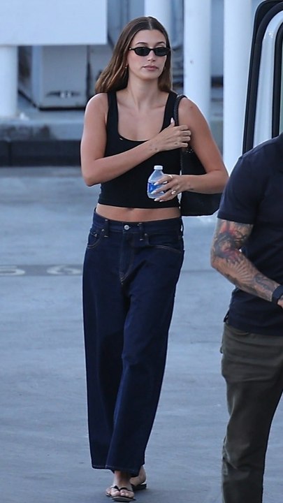 We Tried On the Hailey Bieber x GAP Jean Collection