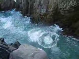 plongeurs dans la crique de la Quebrada -Acapulco- mexique